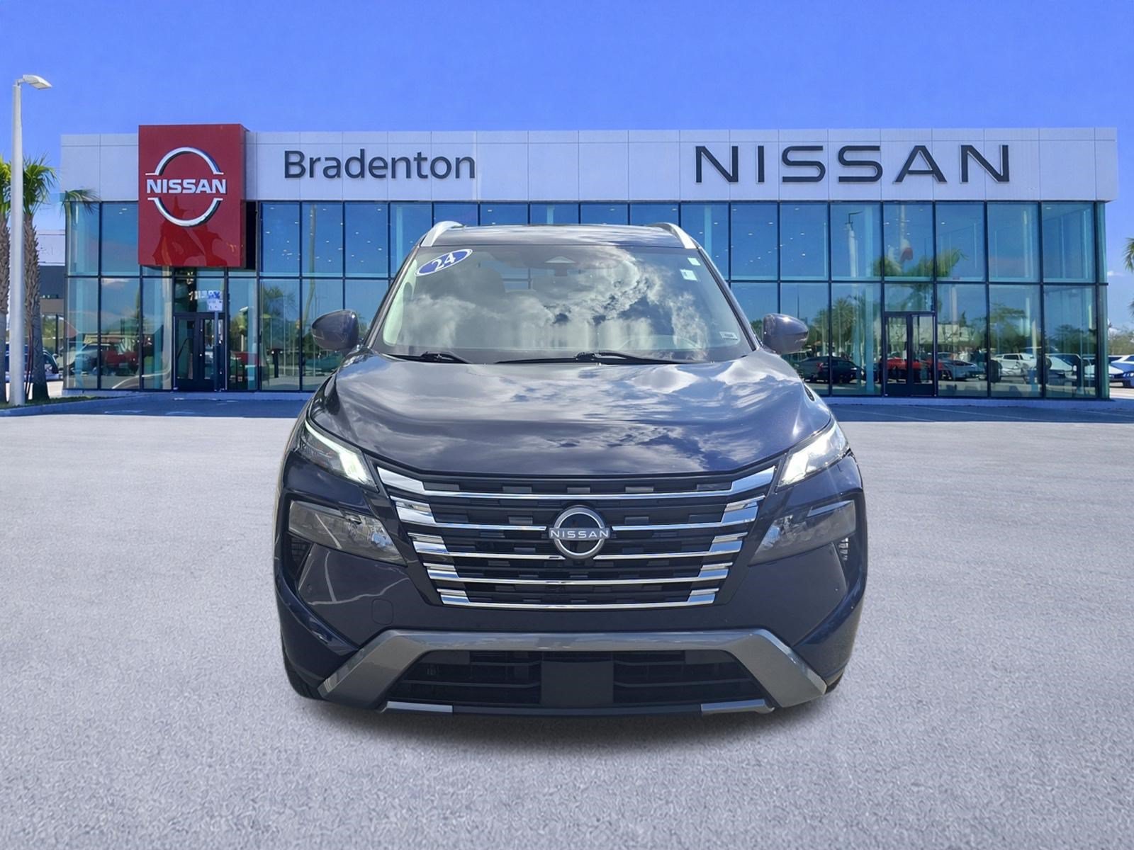 Certified 2024 Nissan Rogue SL w/ SL Premium Package FWD image 2