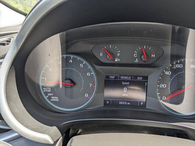 Used 2023 Chevrolet Malibu LT FWD image 17