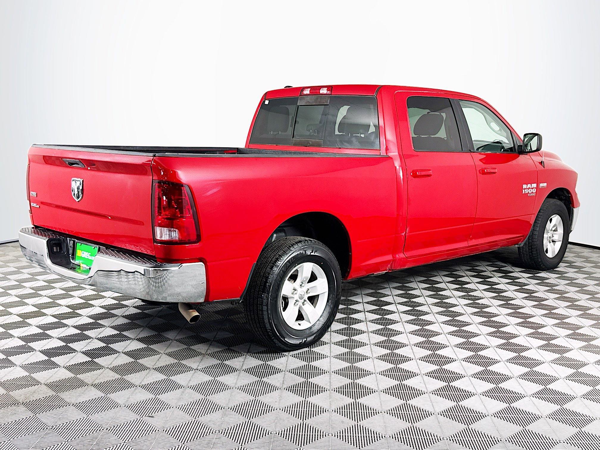 Used 2019 RAM 1500 Classic SLT RWD image 10