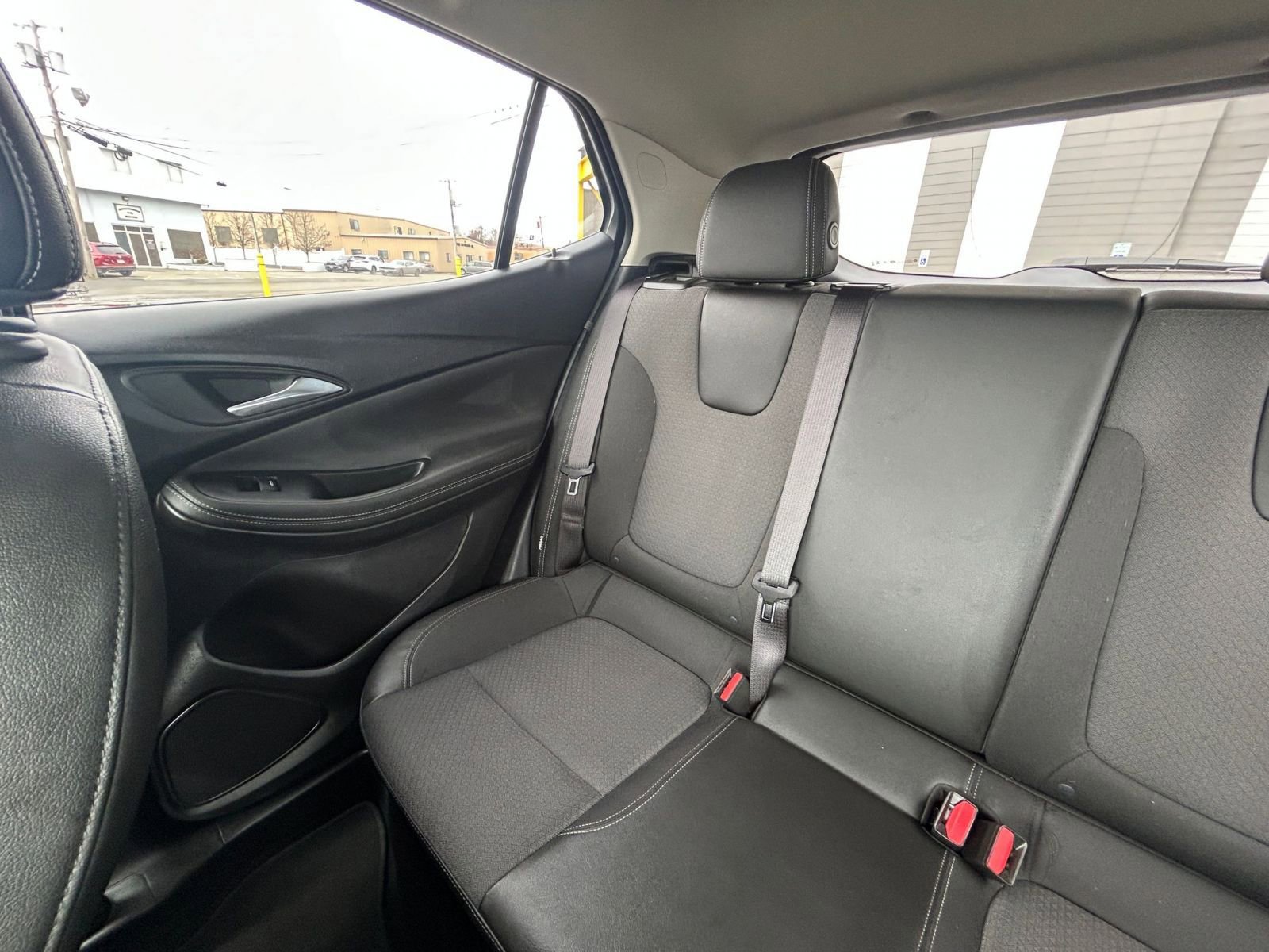 Used 2025 Buick Encore GX Preferred image 39