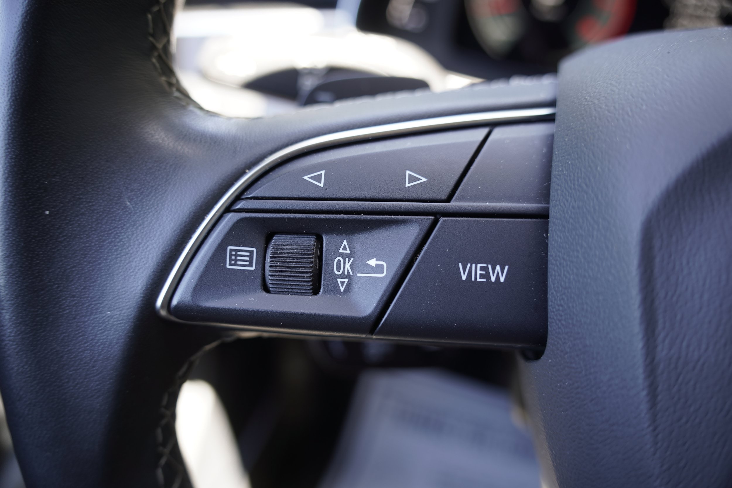 Used 2022 Audi Q8 Premium Plus AWD/4WD image 17