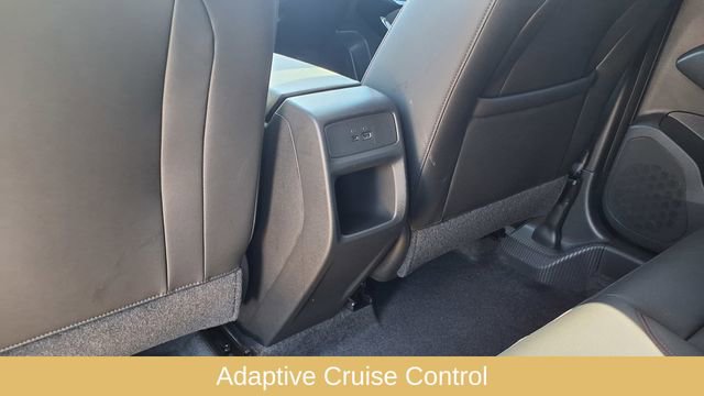 Used 2025 Chevrolet Trax RS w/ Sunroof Package image 17