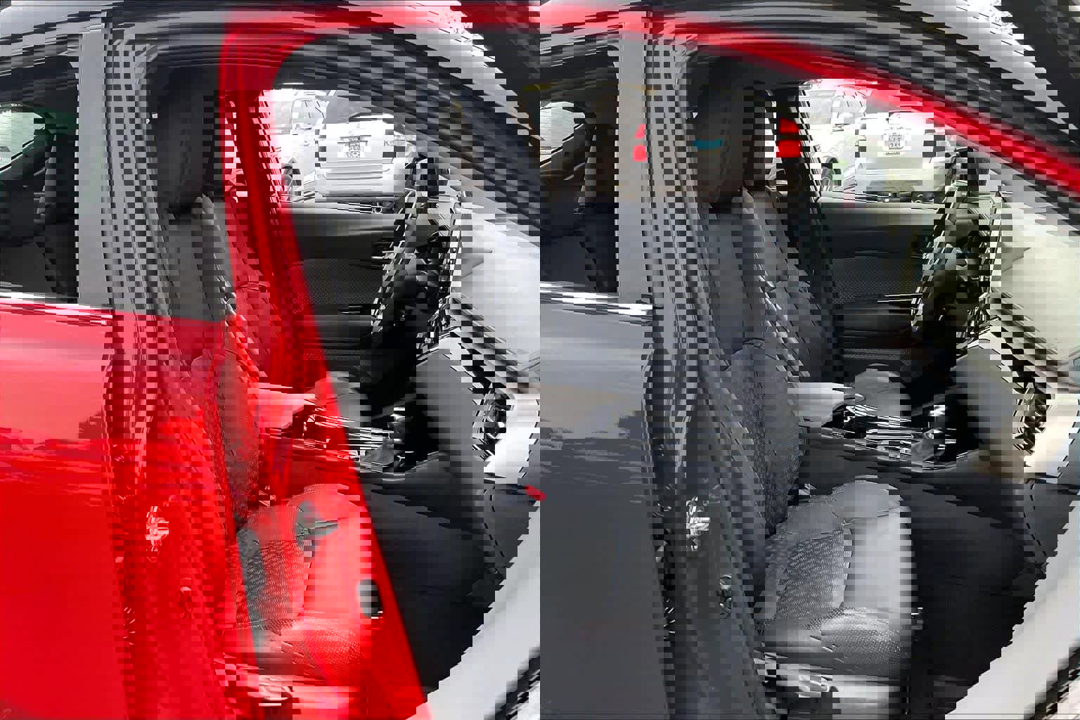 Used 2022 Toyota C-HR Limited image 10