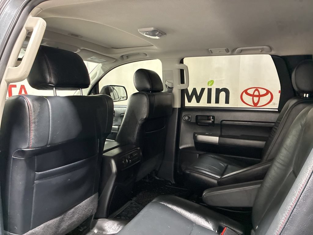 Used 2020 Toyota Sequoia TRD Pro AWD/4WD image 20