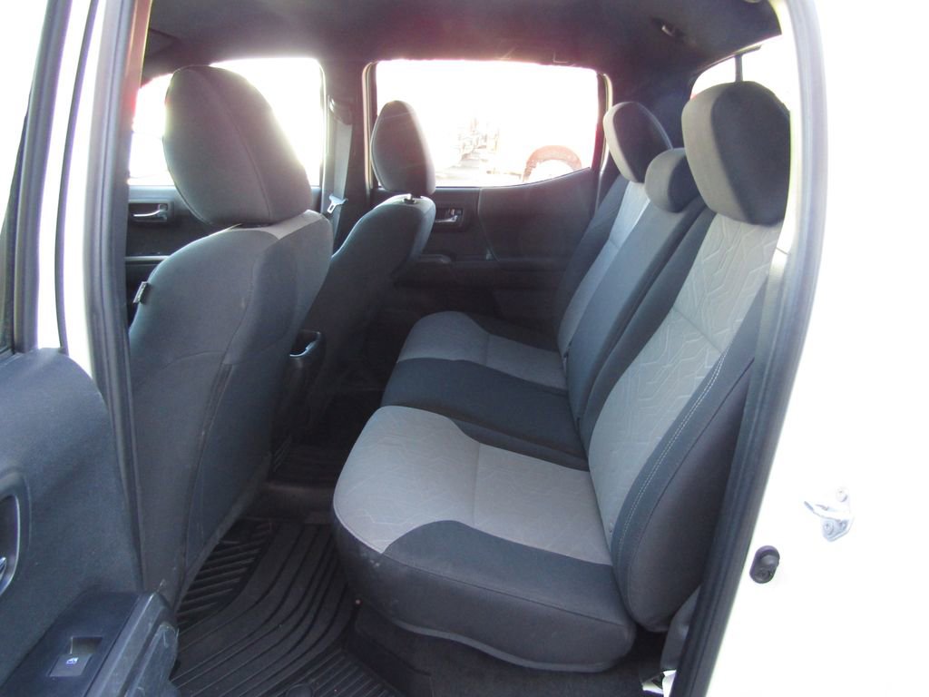 Used 2023 Toyota Tacoma 4x4 Double Cab image 30
