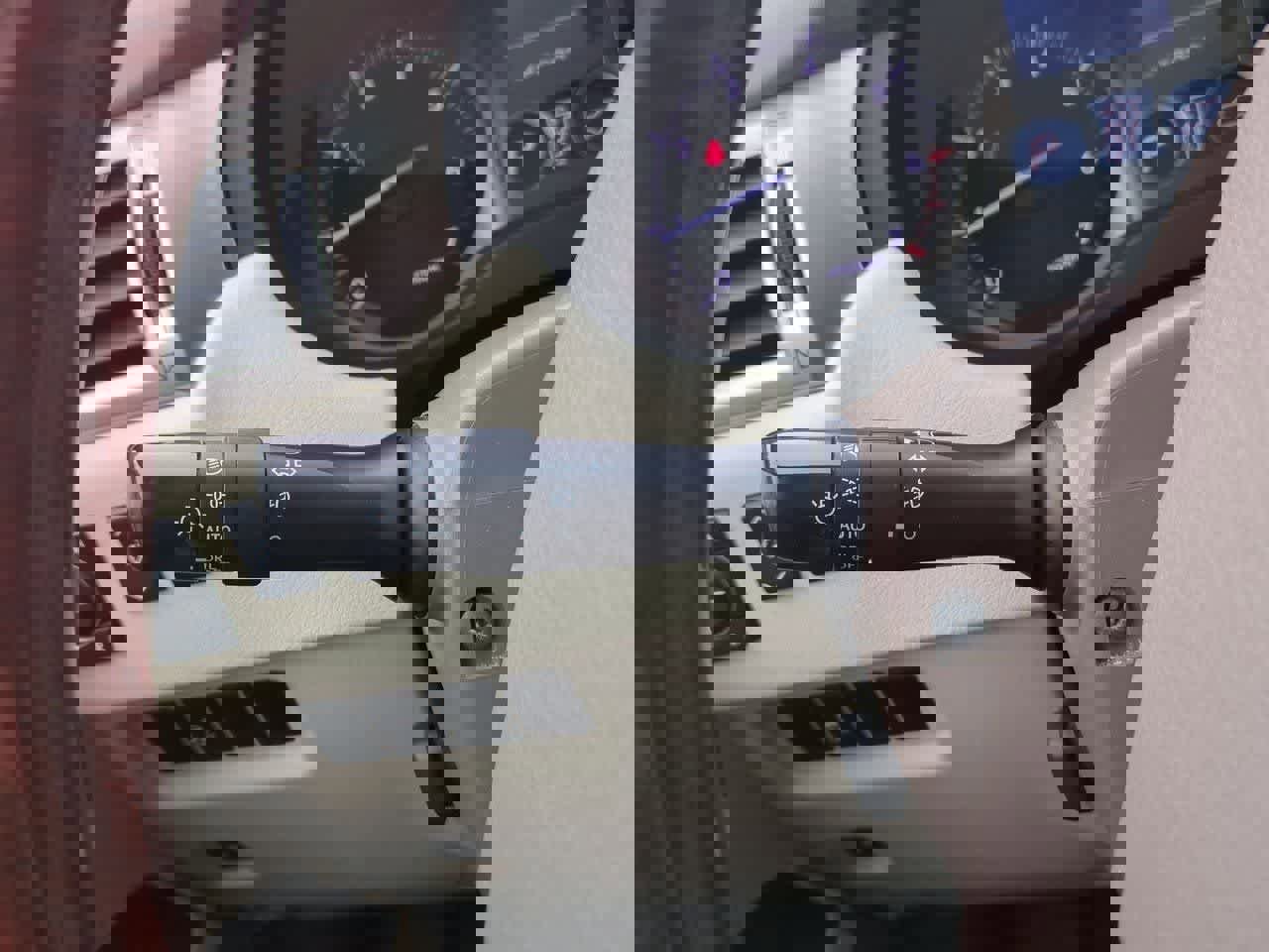 Used 2011 Lexus GX 460 w/ Comfort Plus Pkg image 27