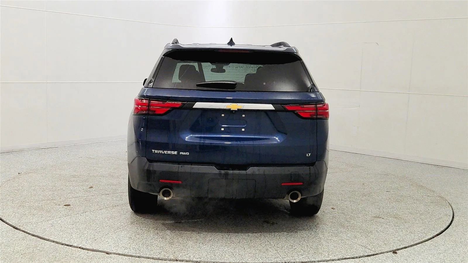 Used 2023 Chevrolet Traverse LT image 6