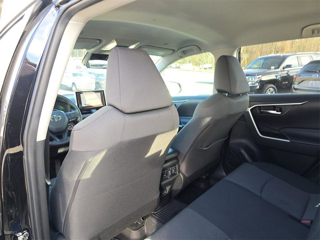 Used 2024 Toyota RAV4 AWD Hybrid image 17