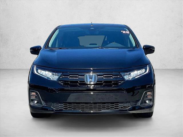 Used 2025 Honda Odyssey Touring video 2