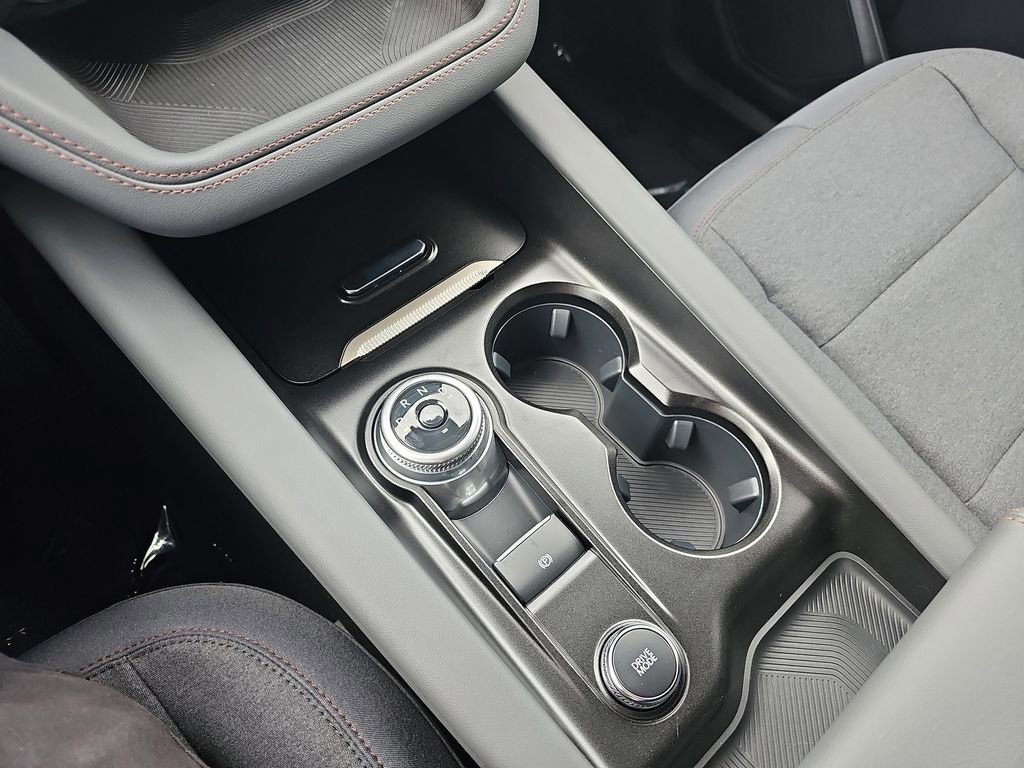 New 2025 Ford Explorer Active image 26