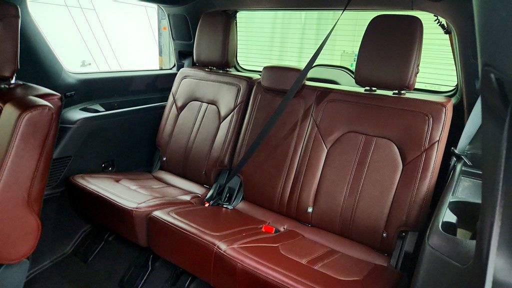 Used 2023 Ford Expedition Limited AWD/4WD image 22