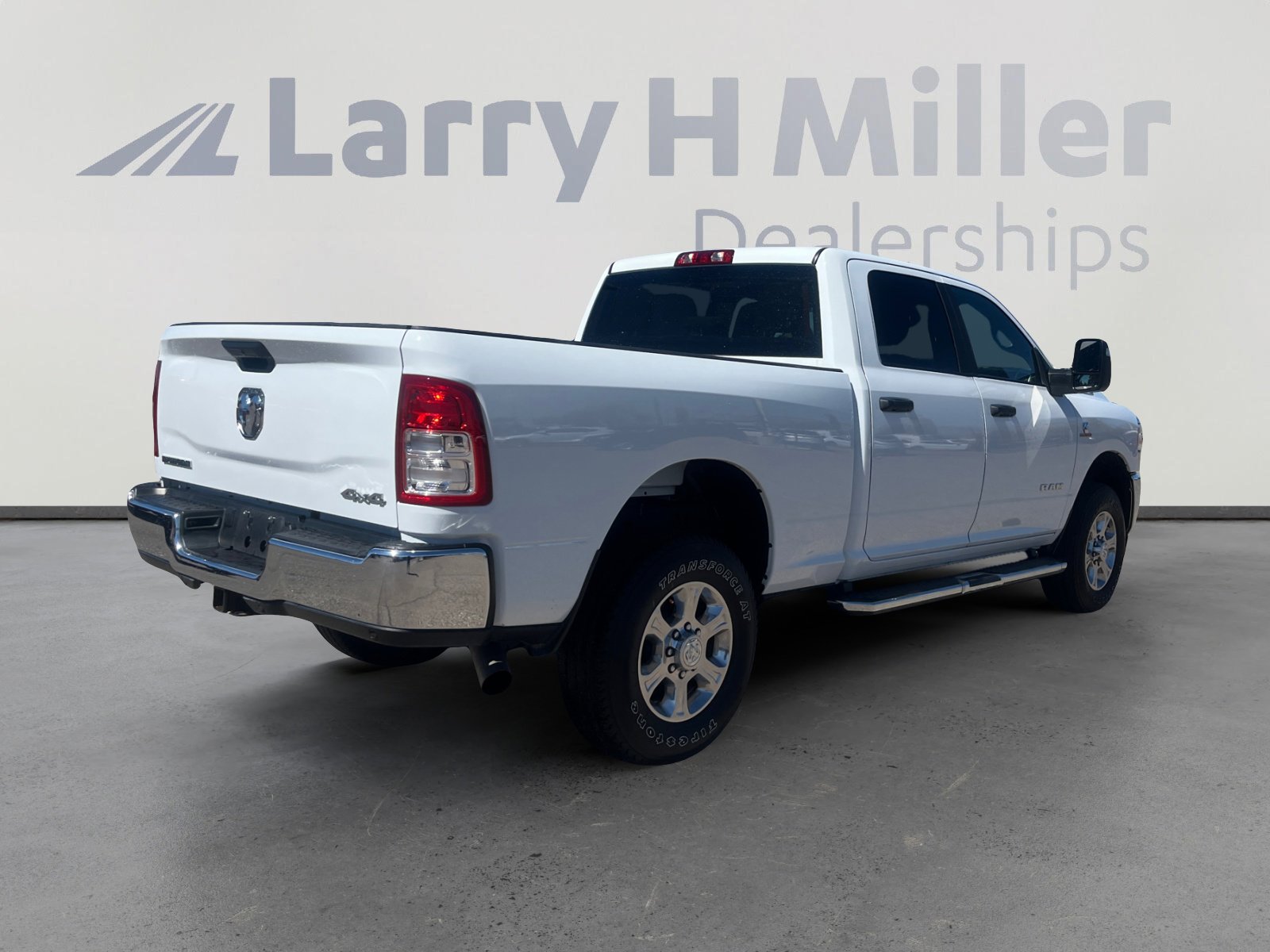 Used 2023 RAM 2500 Big Horn w/ Level 1 Equipment Group image 5
