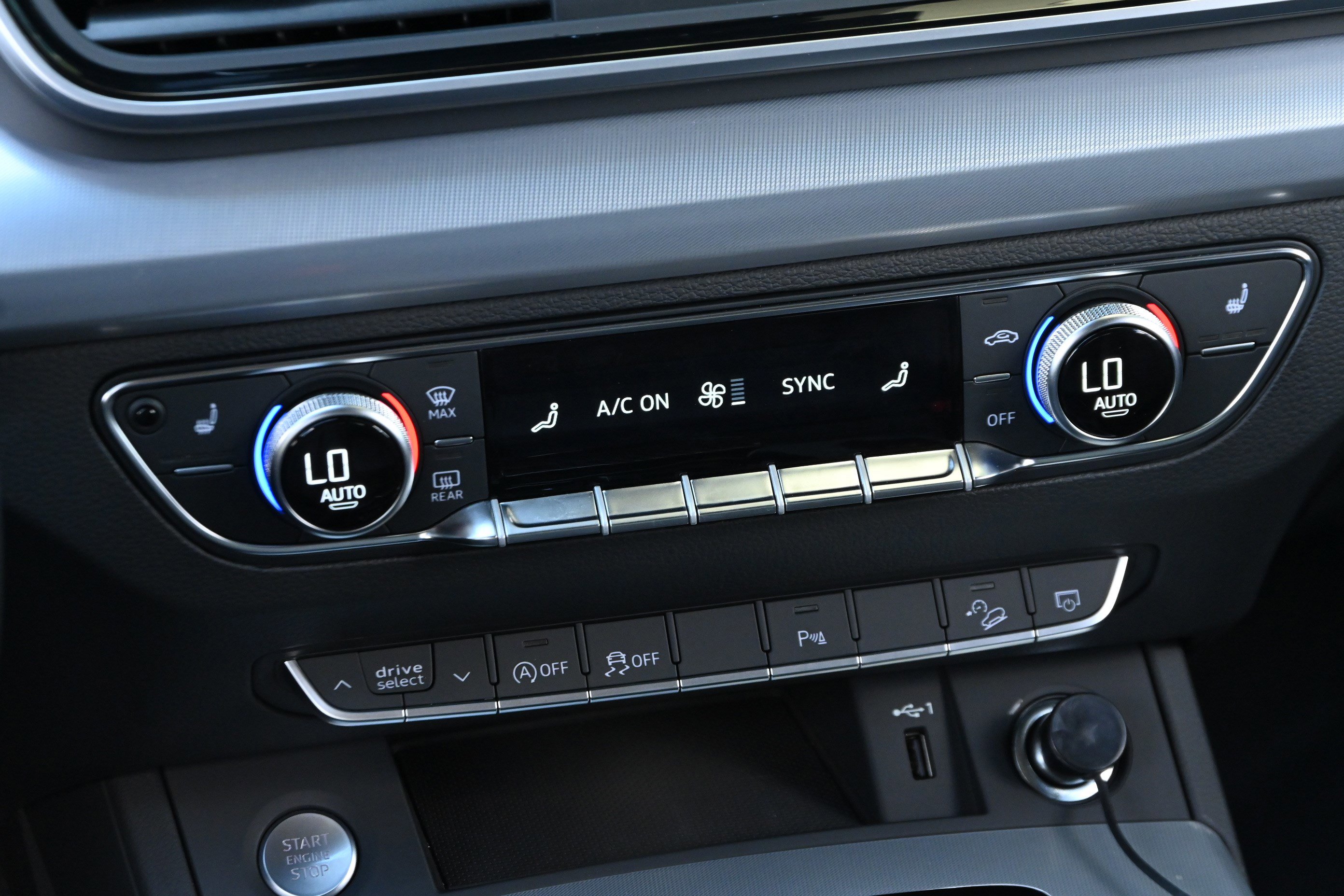 Used 2024 Audi Q5 2.0T Premium w/ Summer of Audi Package image 21