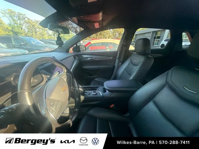 Used 2022 Cadillac XT5 Luxury AWD/4WD image 9