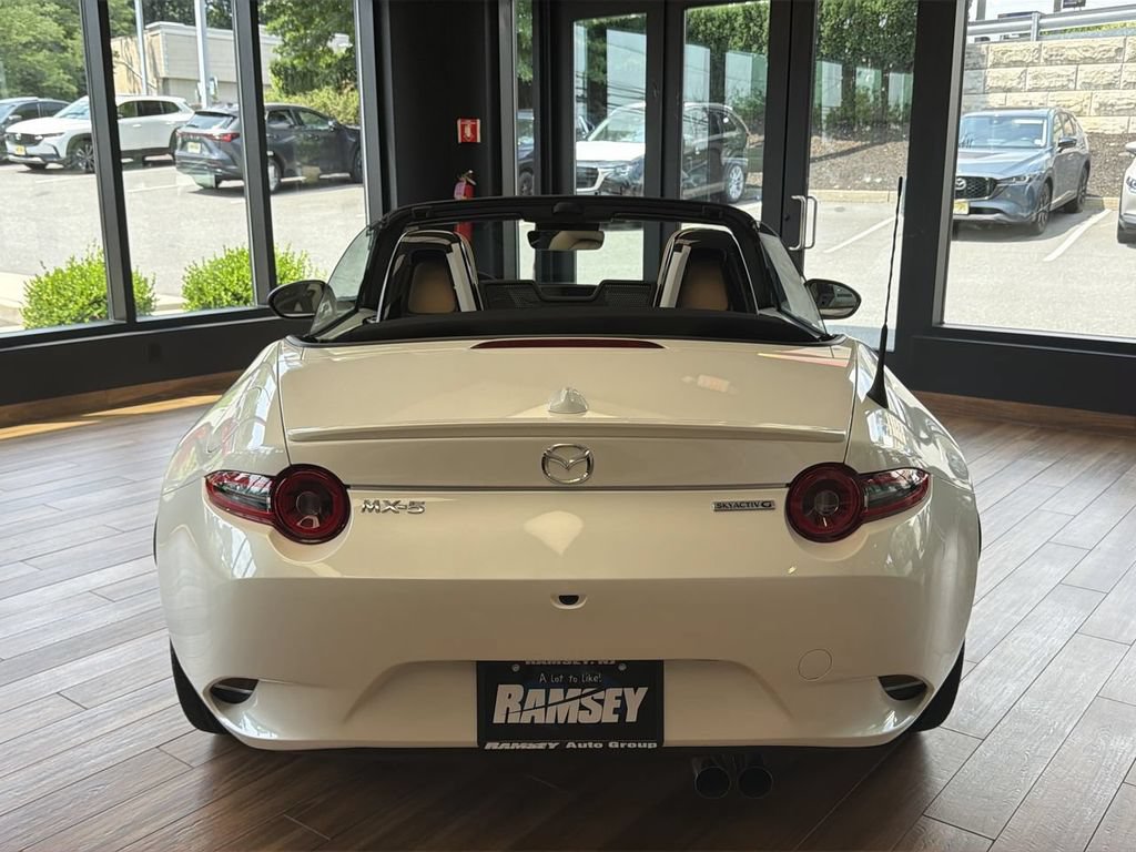 New 2026 MAZDA MX-5 Miata Grand Touring RWD image 13