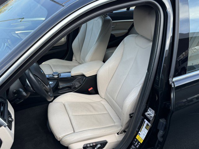 Used 2018 BMW 328d xDrive Sedan w/ Premium Package AWD/4WD image 7