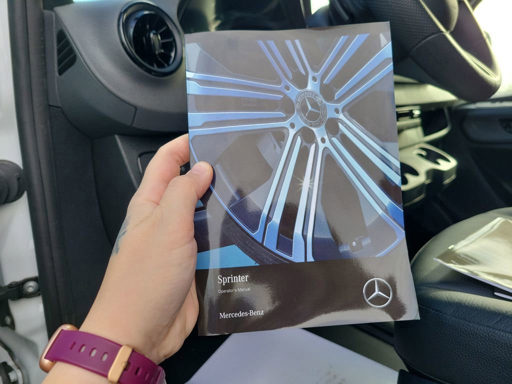 Used 2025 Mercedes-Benz Sprinter 2500 image 32