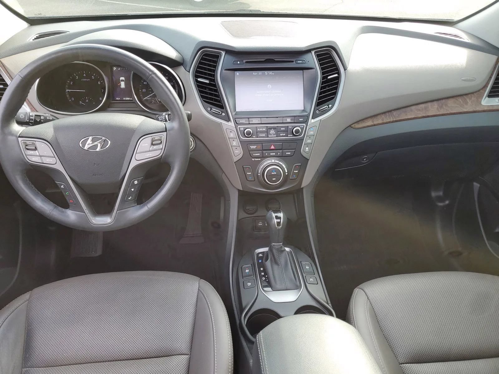 Used 2017 Hyundai Santa Fe FWD image 15