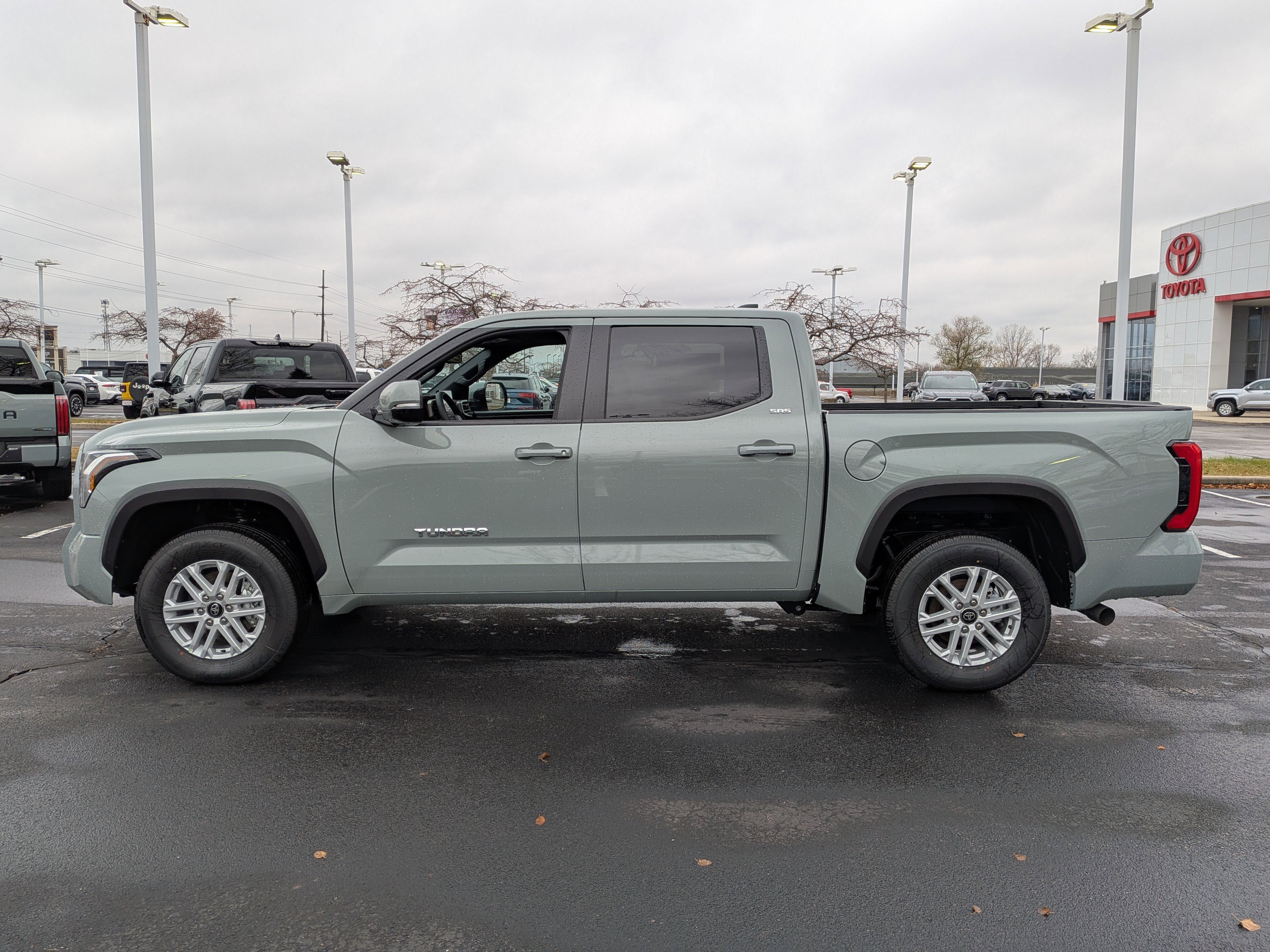 New 2026 Toyota Tundra SR5 w/ SR5 Premium Package image 4