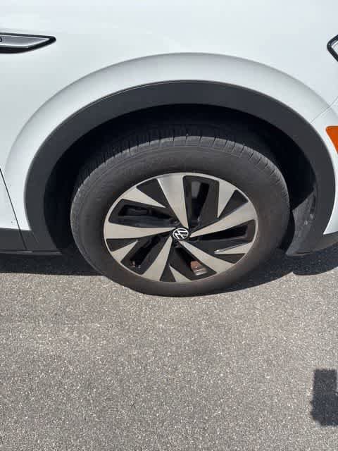 Used 2023 Volkswagen ID.4 Pro AWD/4WD image 4