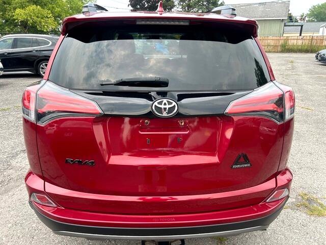 Used 2018 Toyota RAV4 XLE image 3