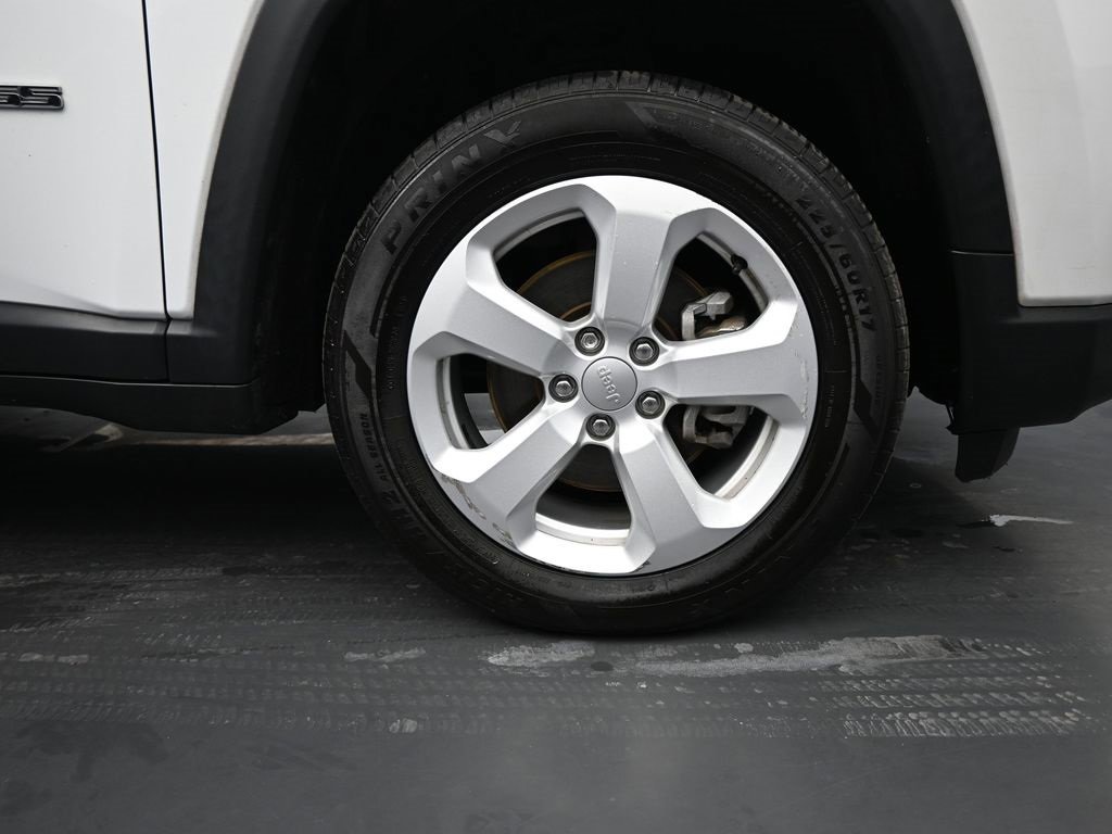 Used 2022 Jeep Compass Latitude image 10