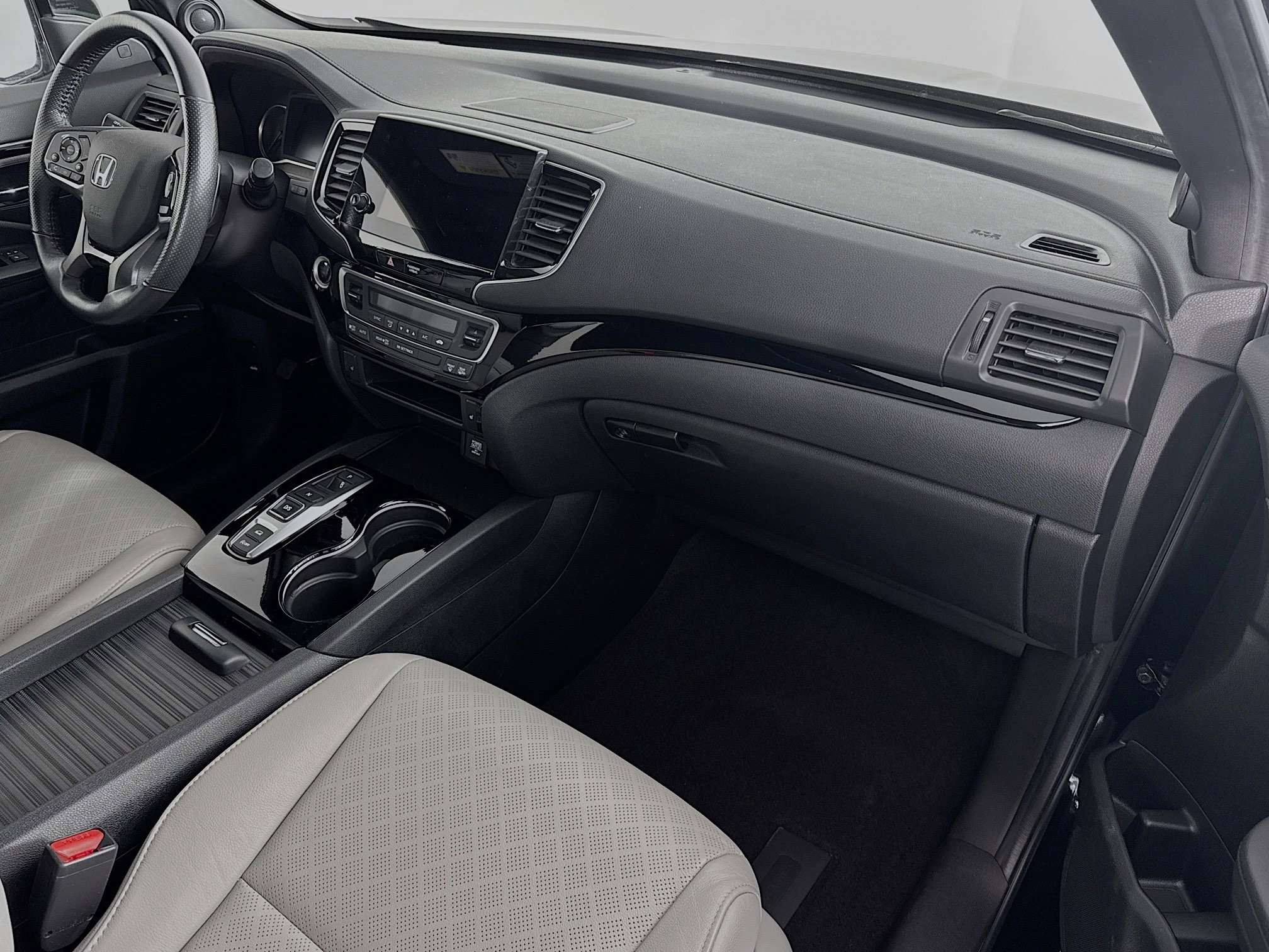 Certified 2019 Honda Passport Touring image 30