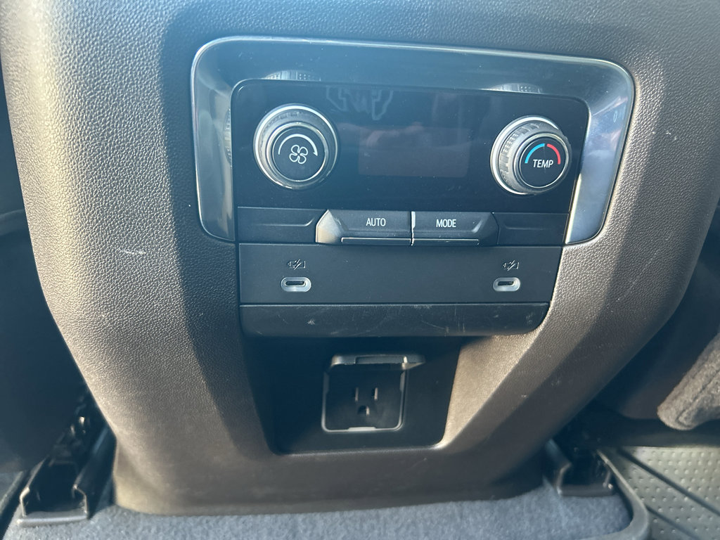 Used 2021 Chevrolet Tahoe Z71 AWD/4WD image 24