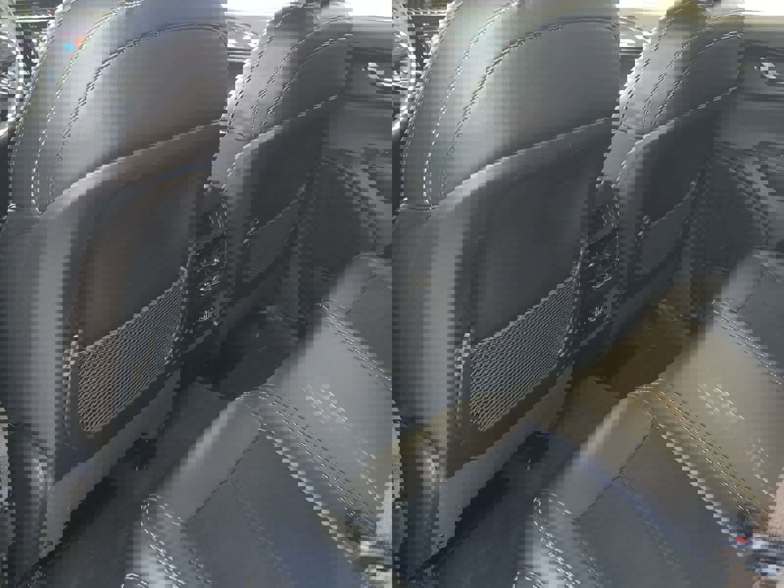 Used 2023 Jeep Grand Cherokee Altitude image 18