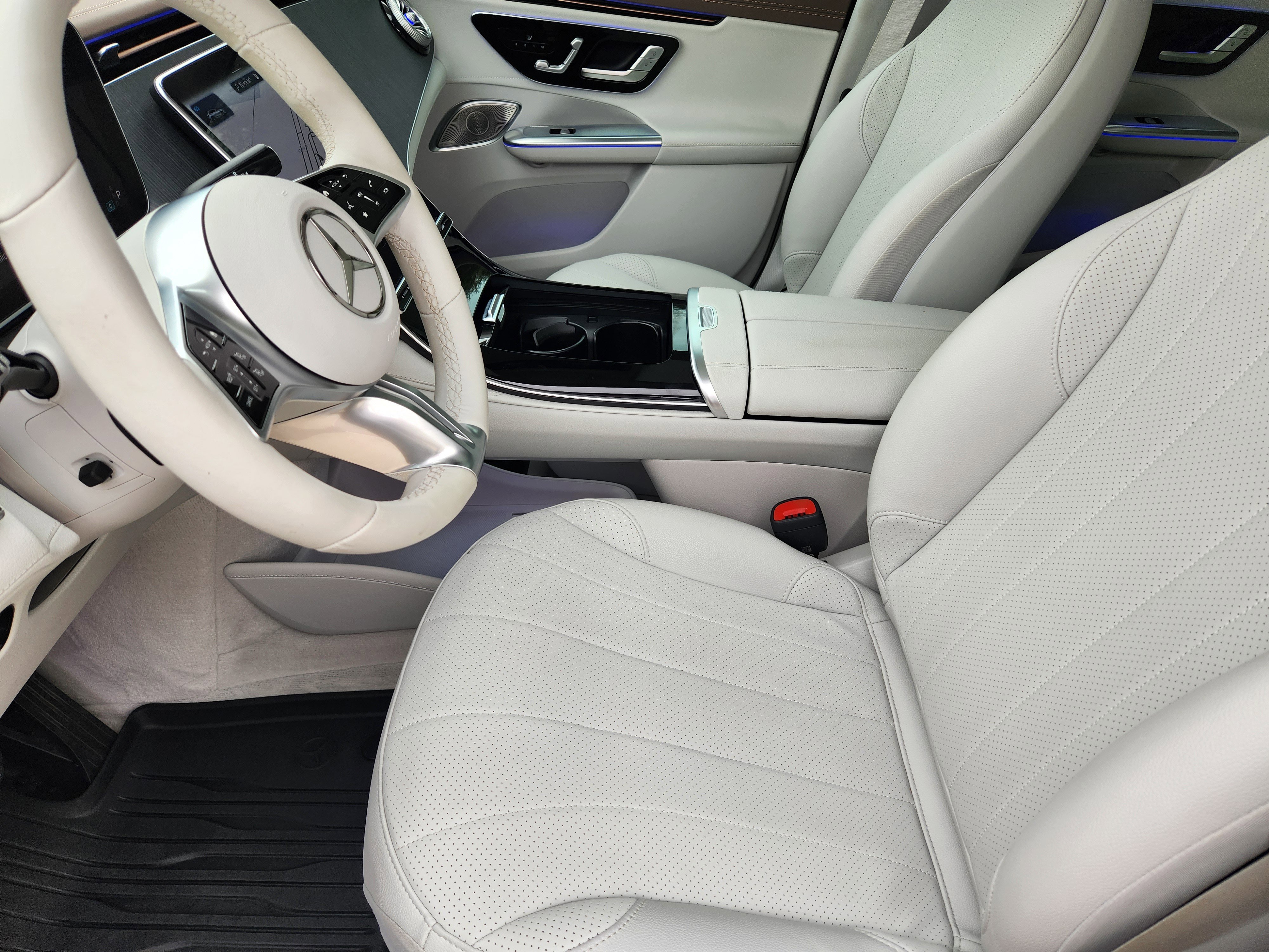 Used 2023 Mercedes-Benz EQE 350+ SUV image 12