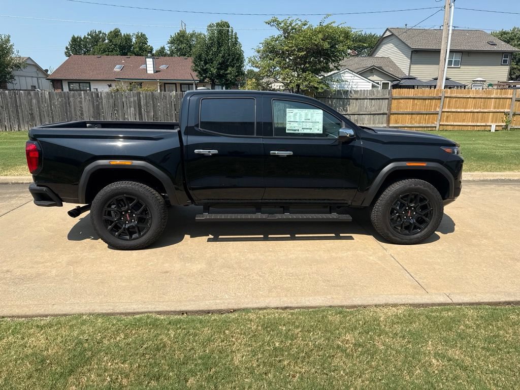 New 2026 GMC Canyon Denali w/ LPO, Denali Black Edition AWD/4WD image 6