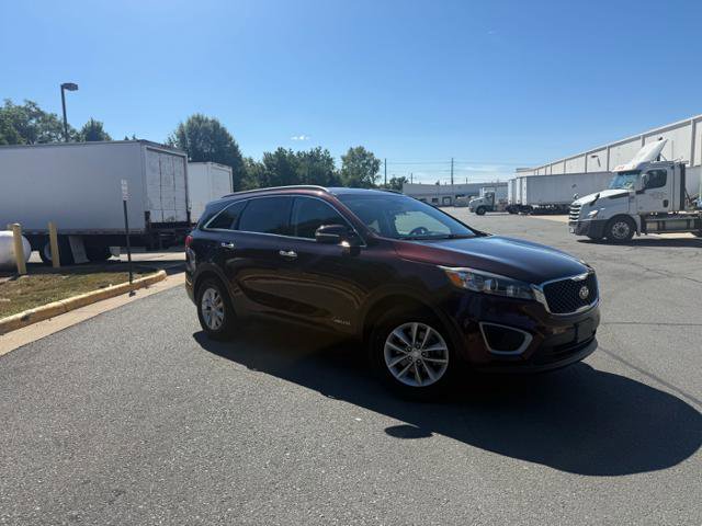 Used 2016 Kia Sorento LX image 2