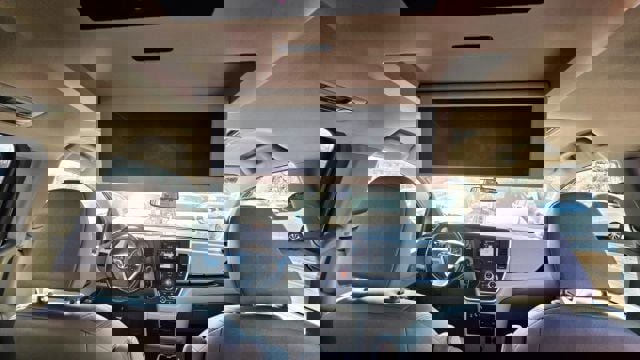 Used 2017 Toyota Sienna XLE Premium w/ Cargo Management Package image 36