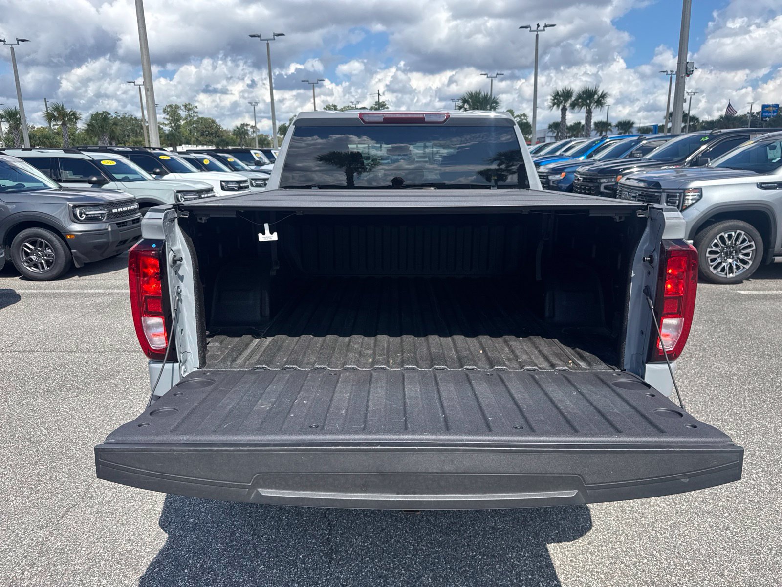 Used 2024 GMC Sierra 1500 Pro w/ Pro Value Package RWD image 9
