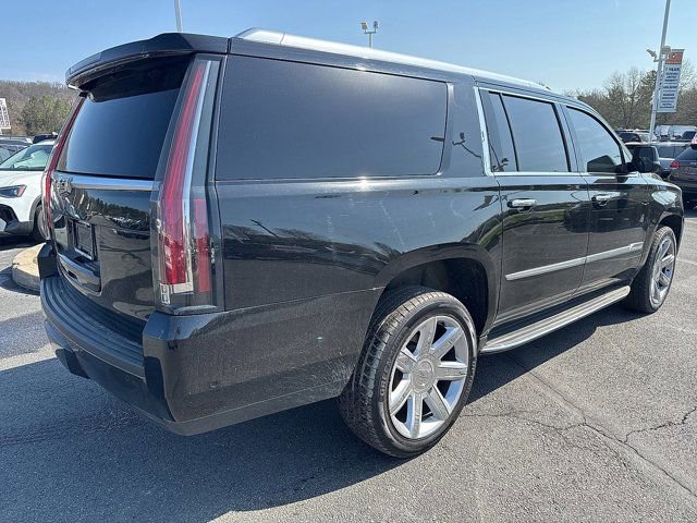 Used 2019 Cadillac Escalade ESV Premium Luxury image 7