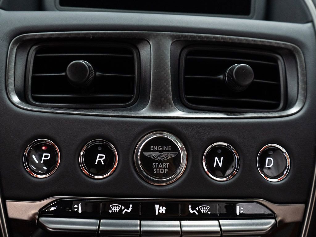 Used 2023 Aston Martin DBS Superleggera Volante image 41