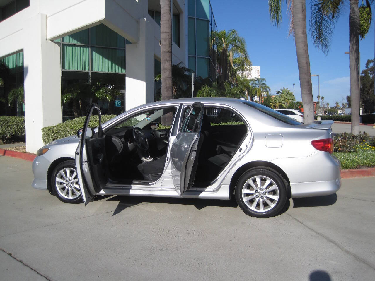 Used 2010 Toyota Corolla S image 12