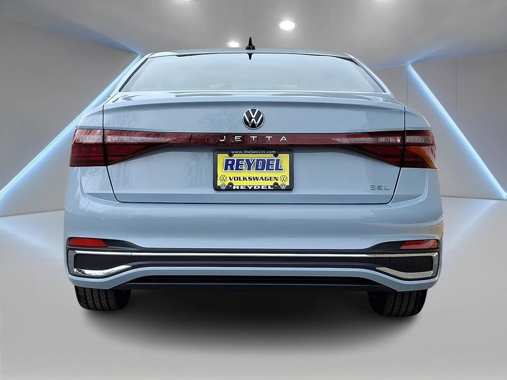 Certified 2025 Volkswagen Jetta SEL image 6
