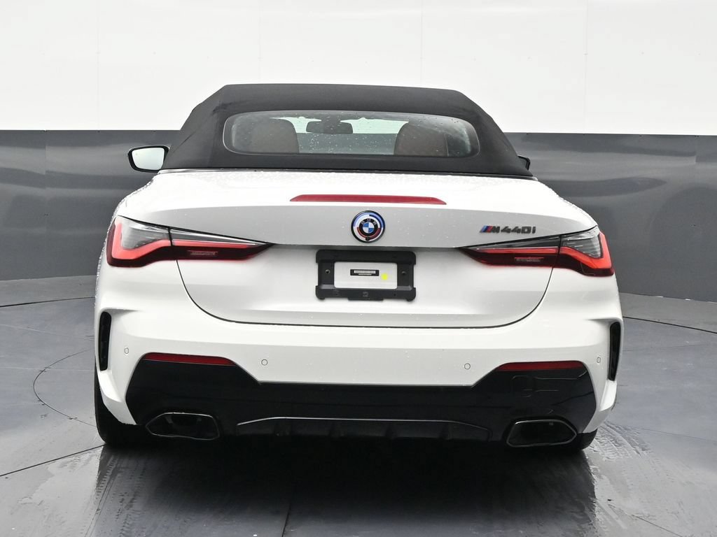 Used 2023 BMW M440i Convertible w/ Premium Package RWD image 4