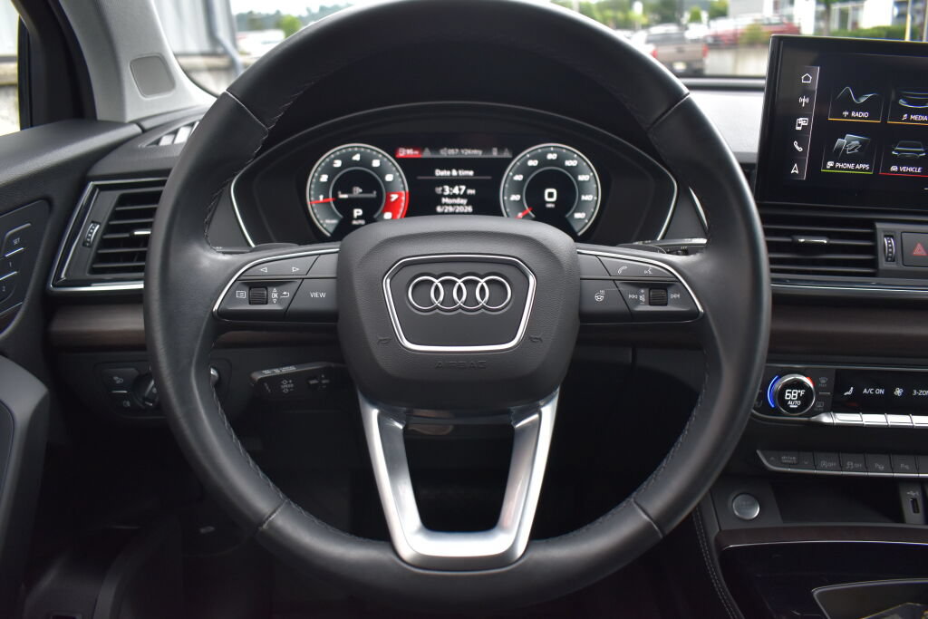 Used 2021 Audi Q5 Prestige w/ Prestige Package AWD/4WD image 9