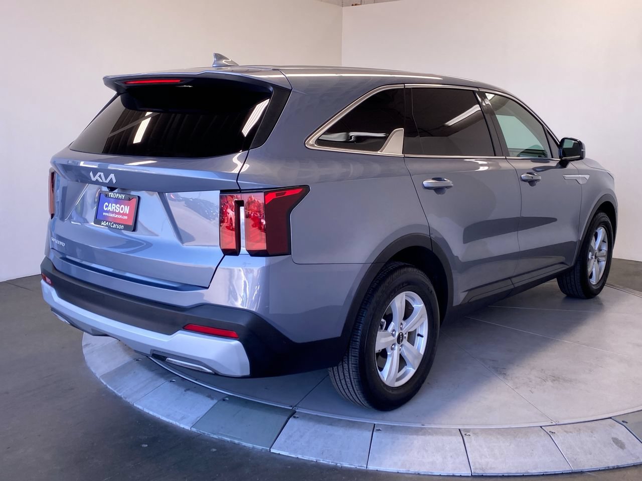 Certified 2025 Kia Sorento LX FWD image 5