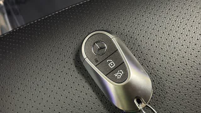 Certified 2026 Mercedes-Benz GLC 300 4MATIC image 39