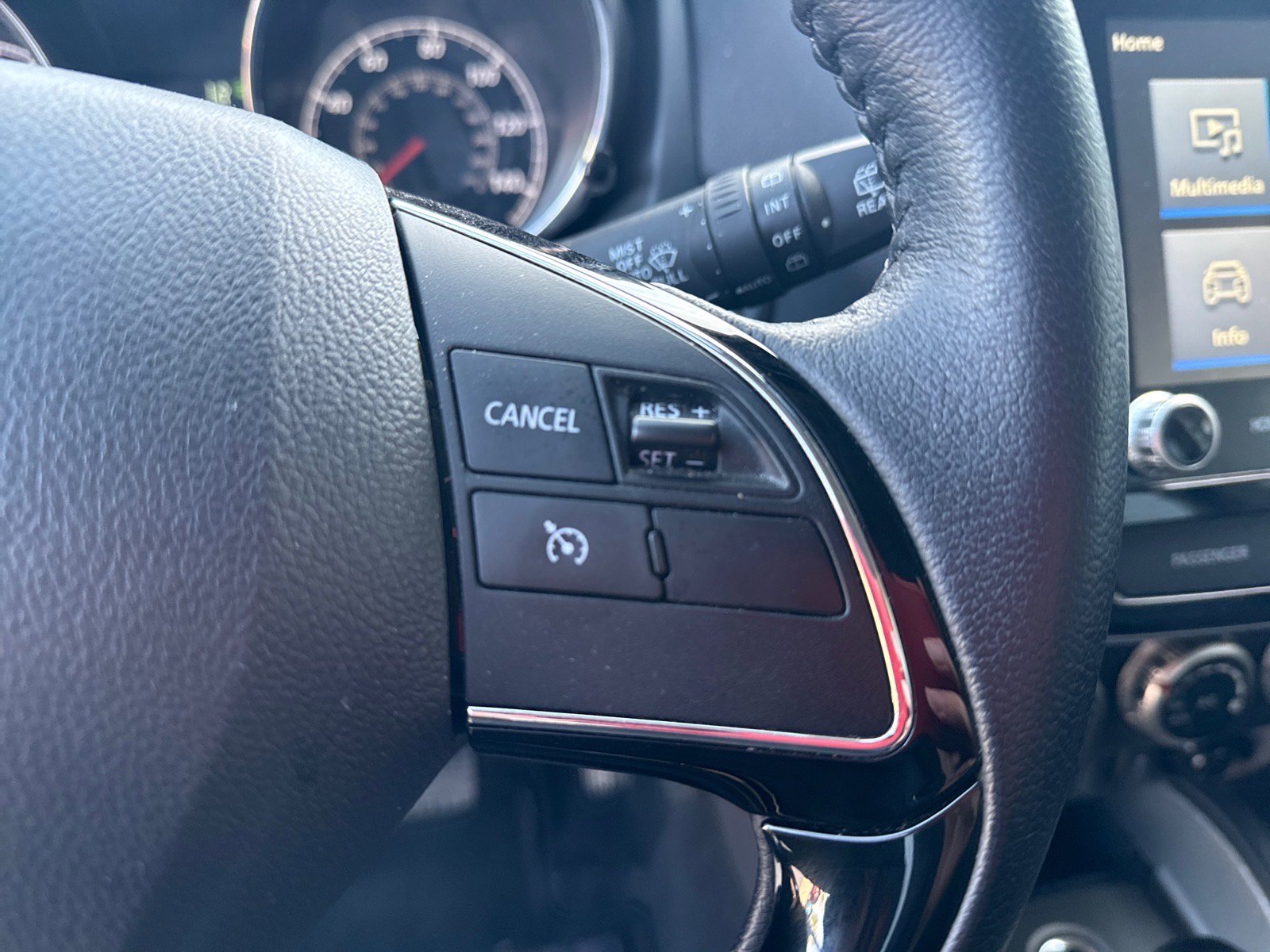 Used 2025 Mitsubishi Outlander Sport SE AWD/4WD image 17