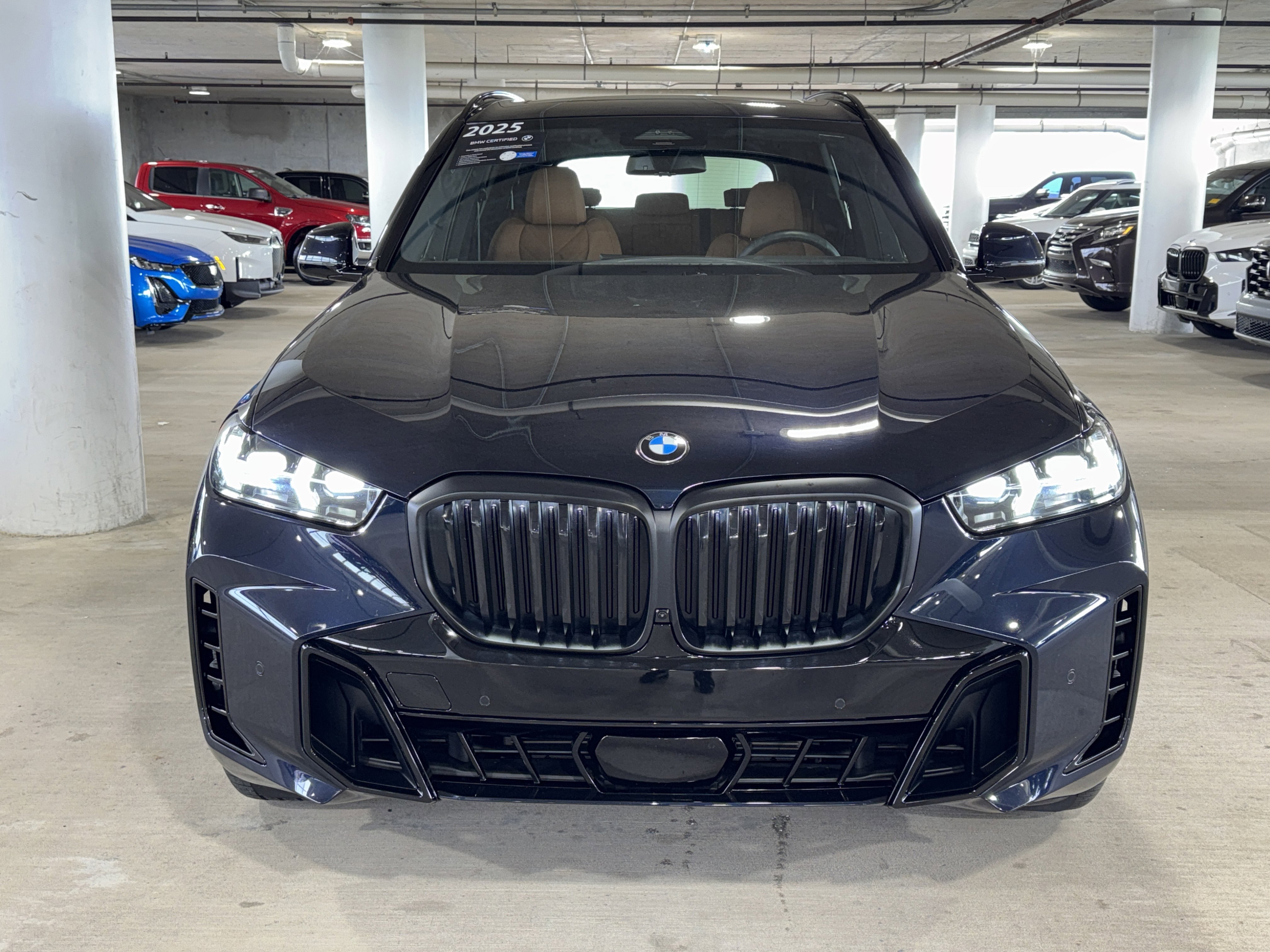 Used 2025 BMW X5 xDrive40i w/ M Sport Package image 3