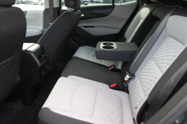 Used 2021 Chevrolet Equinox LS image 32