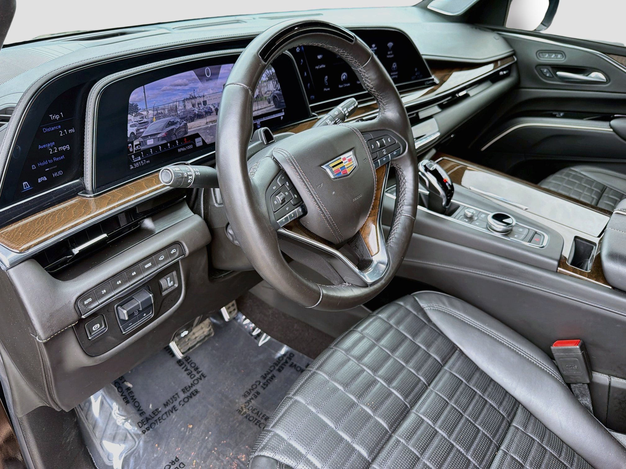 Used 2024 Cadillac Escalade Sport Platinum w/ LPO, ONYX Package AWD/4WD image 28