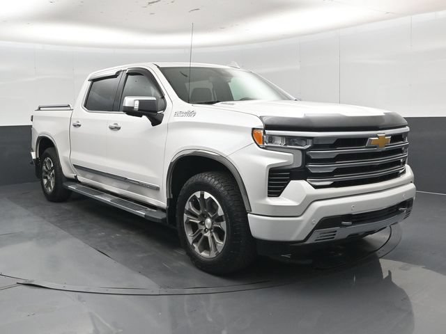 Used 2024 Chevrolet Silverado 1500 High Country w/ Z71 Off-Road Package AWD/4WD image 35