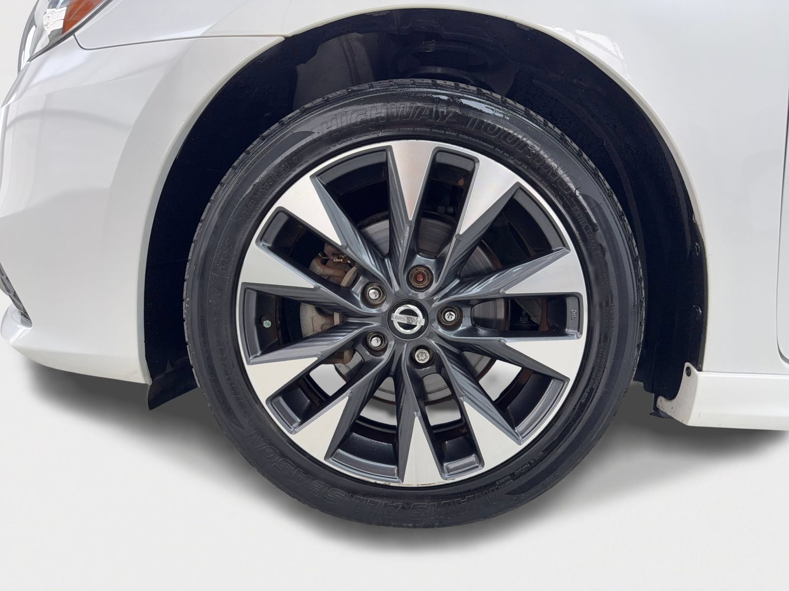 Used 2017 Nissan Sentra SR FWD image 48