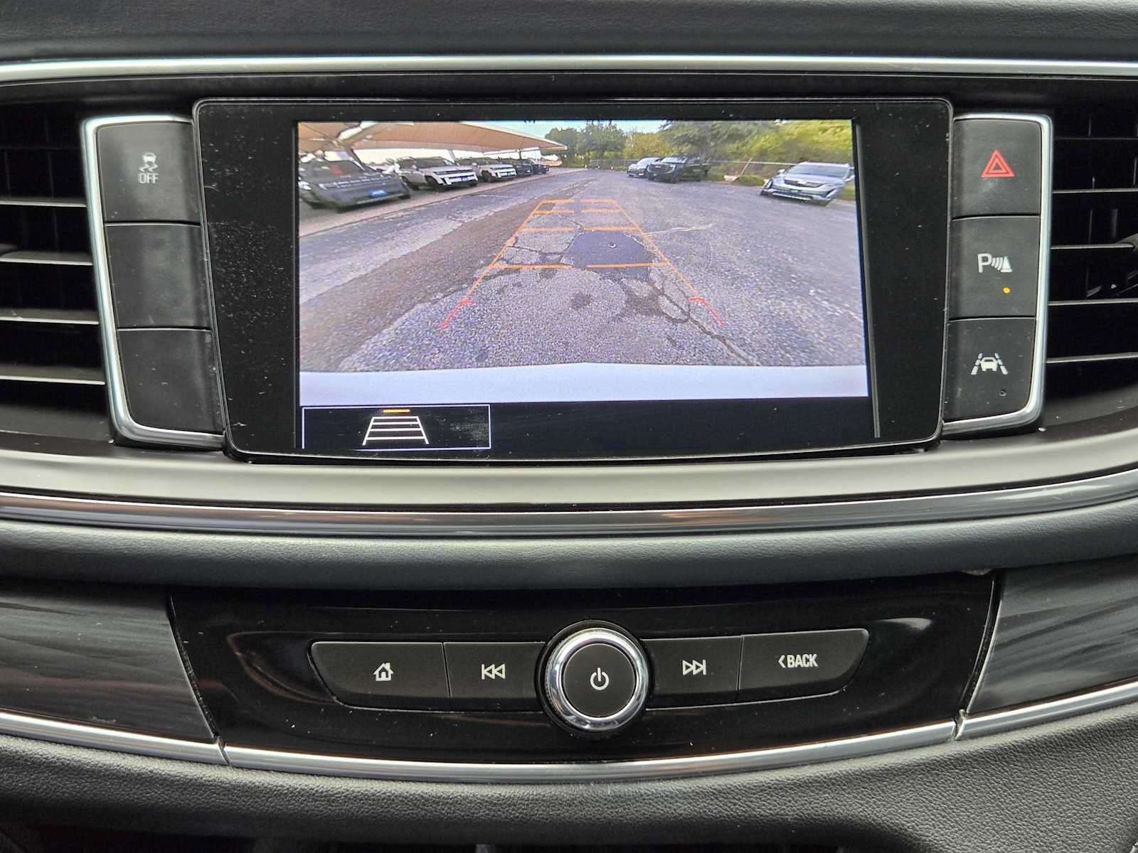 Used 2020 Buick Enclave Premium w/ Sun and Sites Package FWD image 18