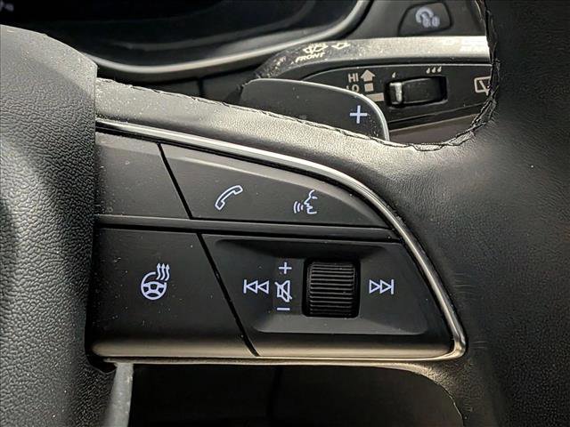 Used 2024 Audi Q5 e Premium w/ Convenience Package image 12